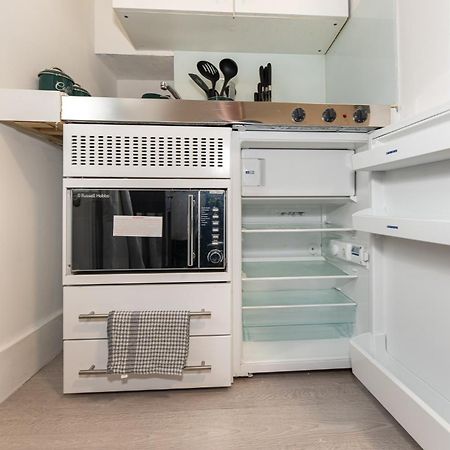 Small And Trendy Studio 3B London Exteriör bild