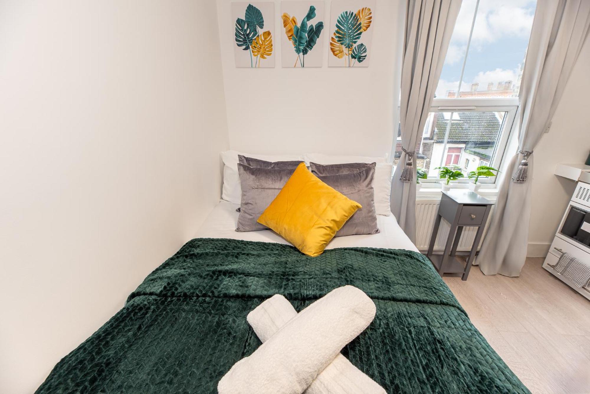 Small And Trendy Studio 3B London Exteriör bild